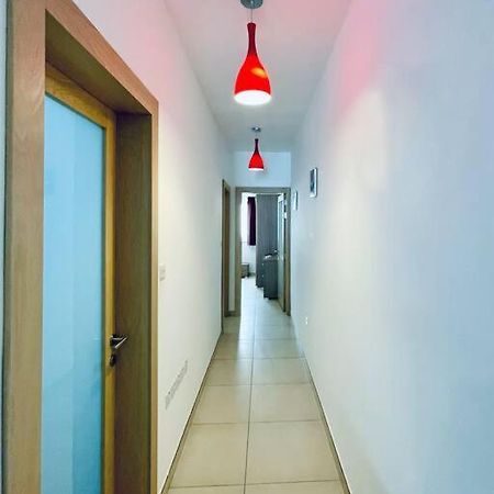 Stylish Modern Central Apartment 4 Paceville St. Julian's Zewnętrze zdjęcie